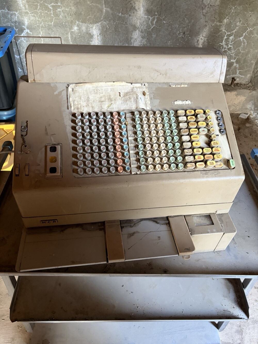 NCR Antique Cash Register Multi-Color Keys 115V 60Hz 3A 150W